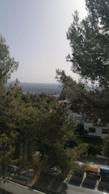 Views, Family & Private Parking In Alto Albayzin Lejlighed Granada Eksteriør billede